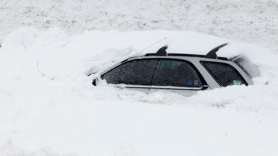 Foto: Jako v únoru. Východ USA zasypaly přívaly sněhu