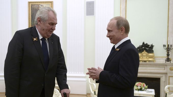 Miloš Zeman s ruským prezidentem Vladimirem Putinem při setkání v Moskvě. 9. 5. 2015.