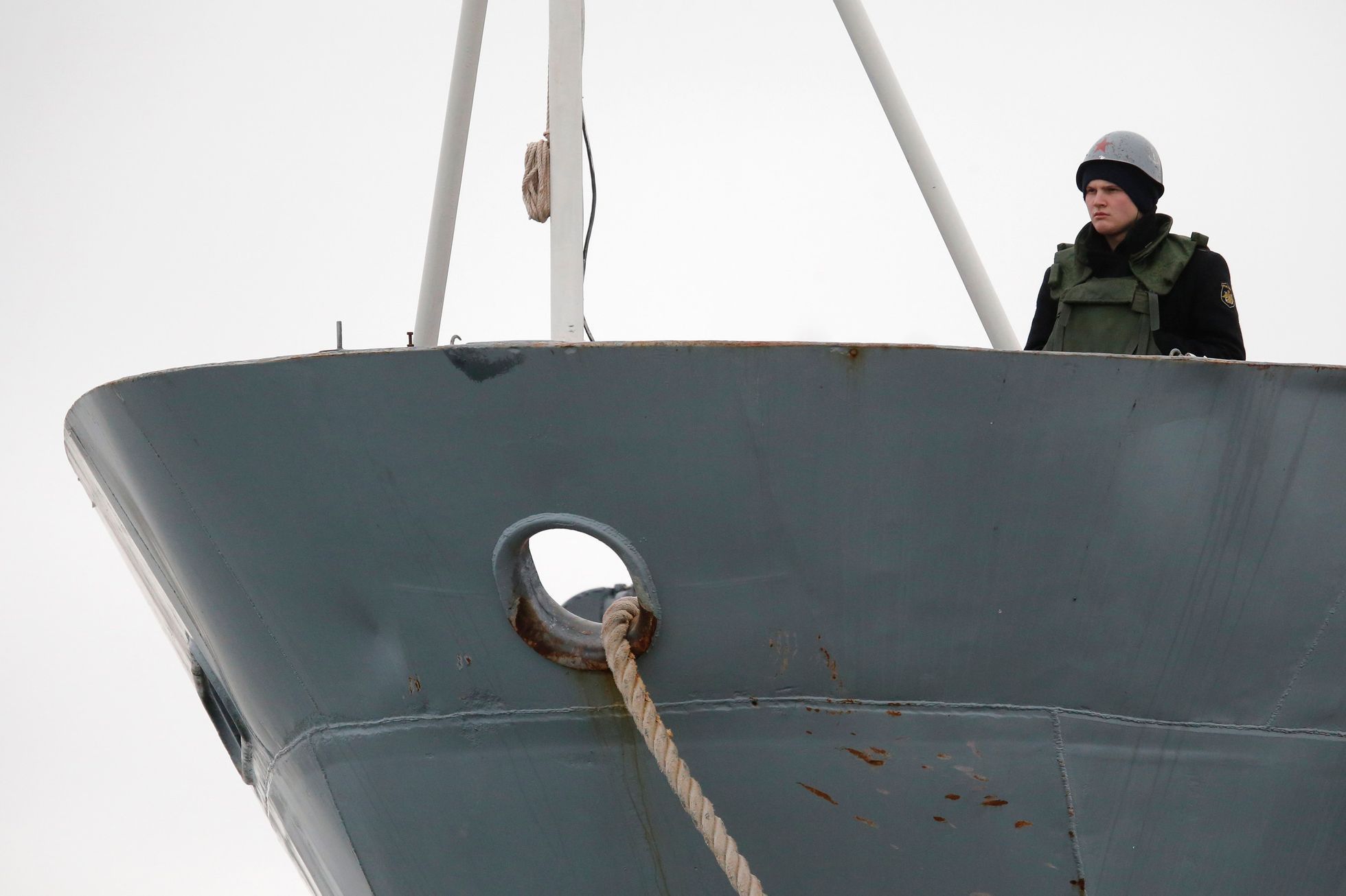 Ruští námořníci opustili Francii, kde se učili s lodí třídy mistral
