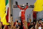 V Bahrajnu vyhrál Vettel před Hamiltonem a osamostatnil se v čele pořadí