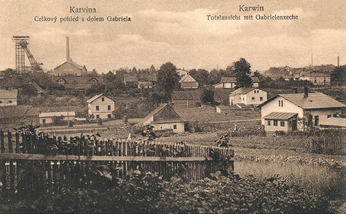 Ukázka z knihy Ondřeje Durczaka „Vzhůru do dolů! - Fotografické album průmyslového a kulturního dědictví uhelného hornictví ostravsko-karvinského revíru“ z roku 2023.