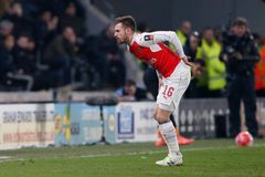 Arsenalu se v poháru zranili další tři hráči, nejvážněji Ramsey