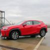 Lexus UX300e elektromobil