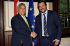 Evropská bezpečnost závisí na úspěchu Salviniho tvrdé politiky, řekl v Miláně Orbán