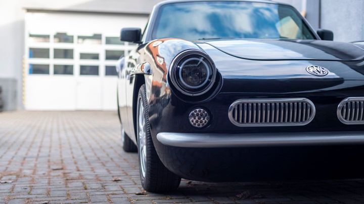 Český elektromobil Luka EV se začne prodávat už letos. Plány automobilky jsou smělé