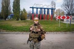 Fotografie ženy sloužící během ruské invaze na Ukrajinu v ukrajinské armádě. 11. 11. 2022.