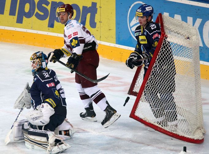 ELH, Sparta - Kladno: Zdeněk Bahenský - Jan Chábera (32), Milan Doudera