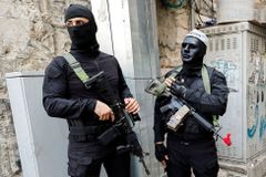 Při razii izraelské armády zemřelo pět Palestinců. Média vyzývají ke stávce