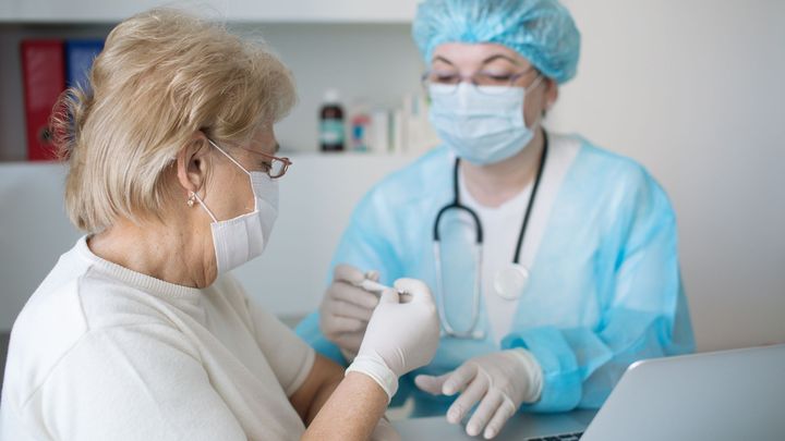 Lidi s podezřením na covid by měli od podzimu nově testovat jejich praktičtí lékaři; Zdroj foto: Shutterstock