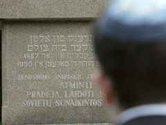Evropští židé například svolali protesty do Bruselu a požadovali větší tlak na litevskou vládu zvenčí.