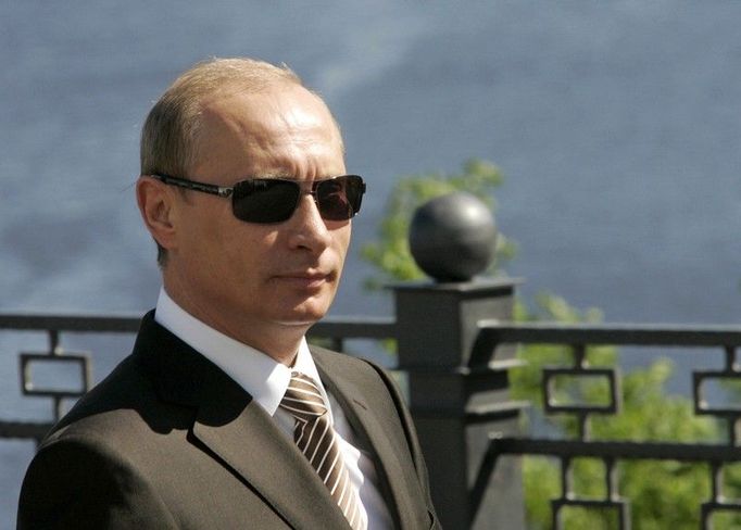 Ruský prezident Vladimir Putin před zahájením summitu EU-Rusko v Samaře