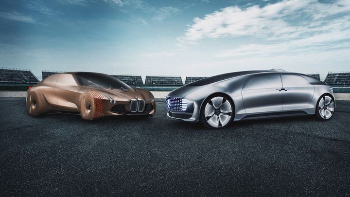 Rivalové rozšiřují spolupráci. BMW a Daimler se chtějí věnovat autonomnímu řízení