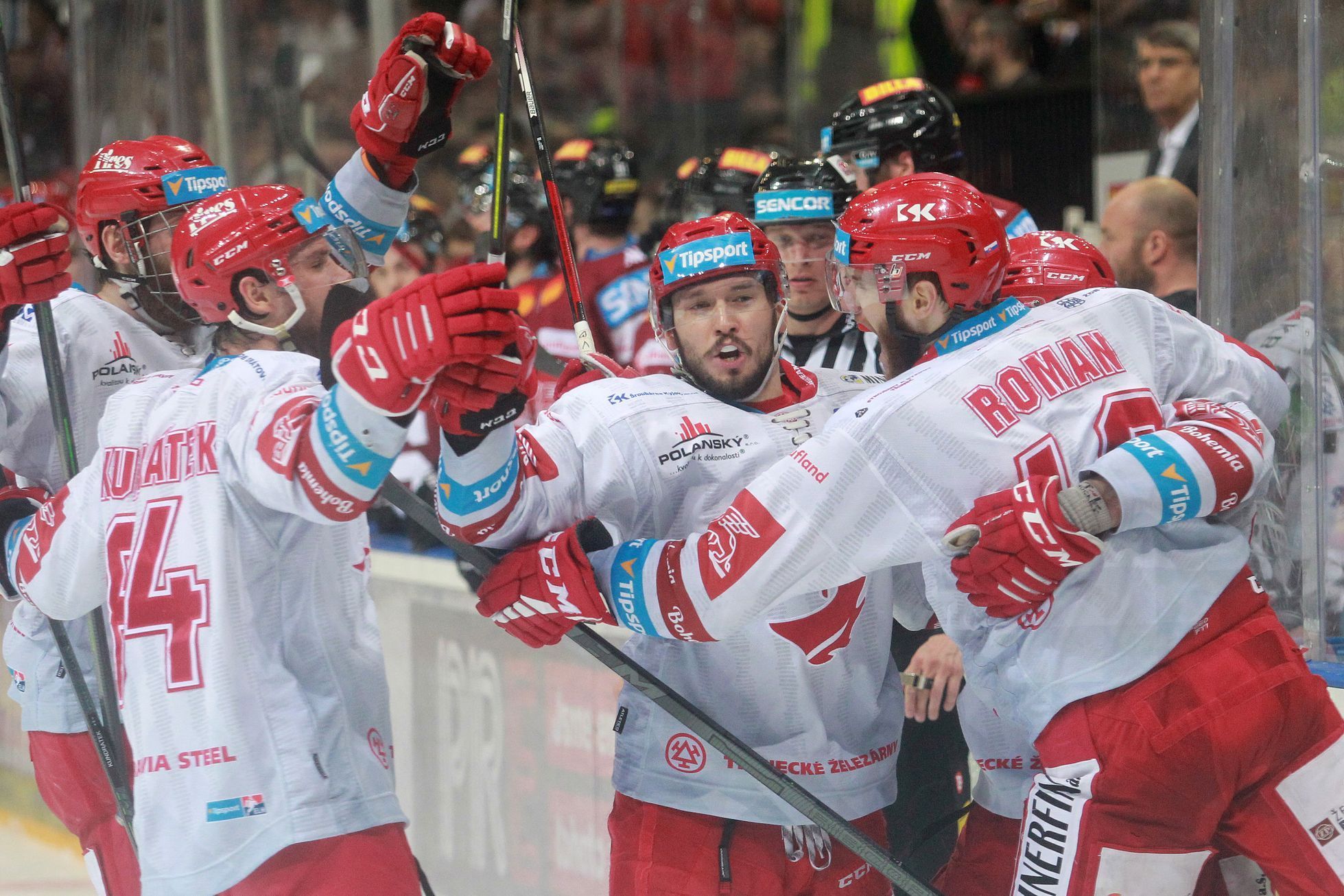 hokej, extraliga 2021/2022, finále, 6. zápas, Sparta - Třinec, radost Třince