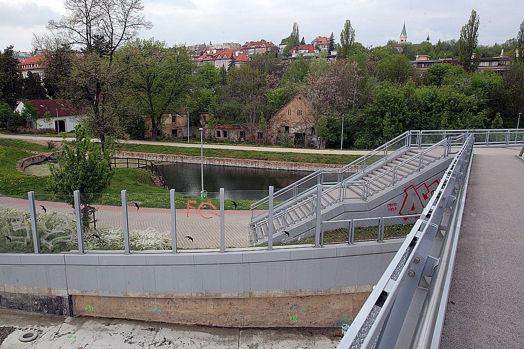 Pražské památky ohrožené