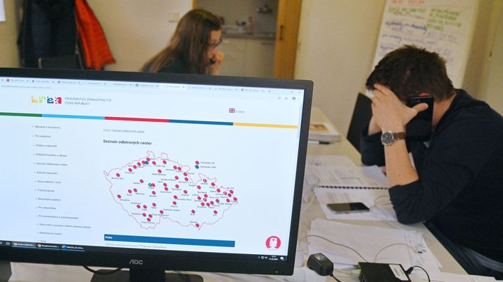 Chystá se druhá část chytré karantény, ohlásil premiér. Vznikne velké call centrum