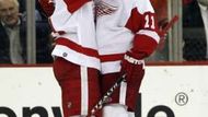 Detroit: Cleary, Lang