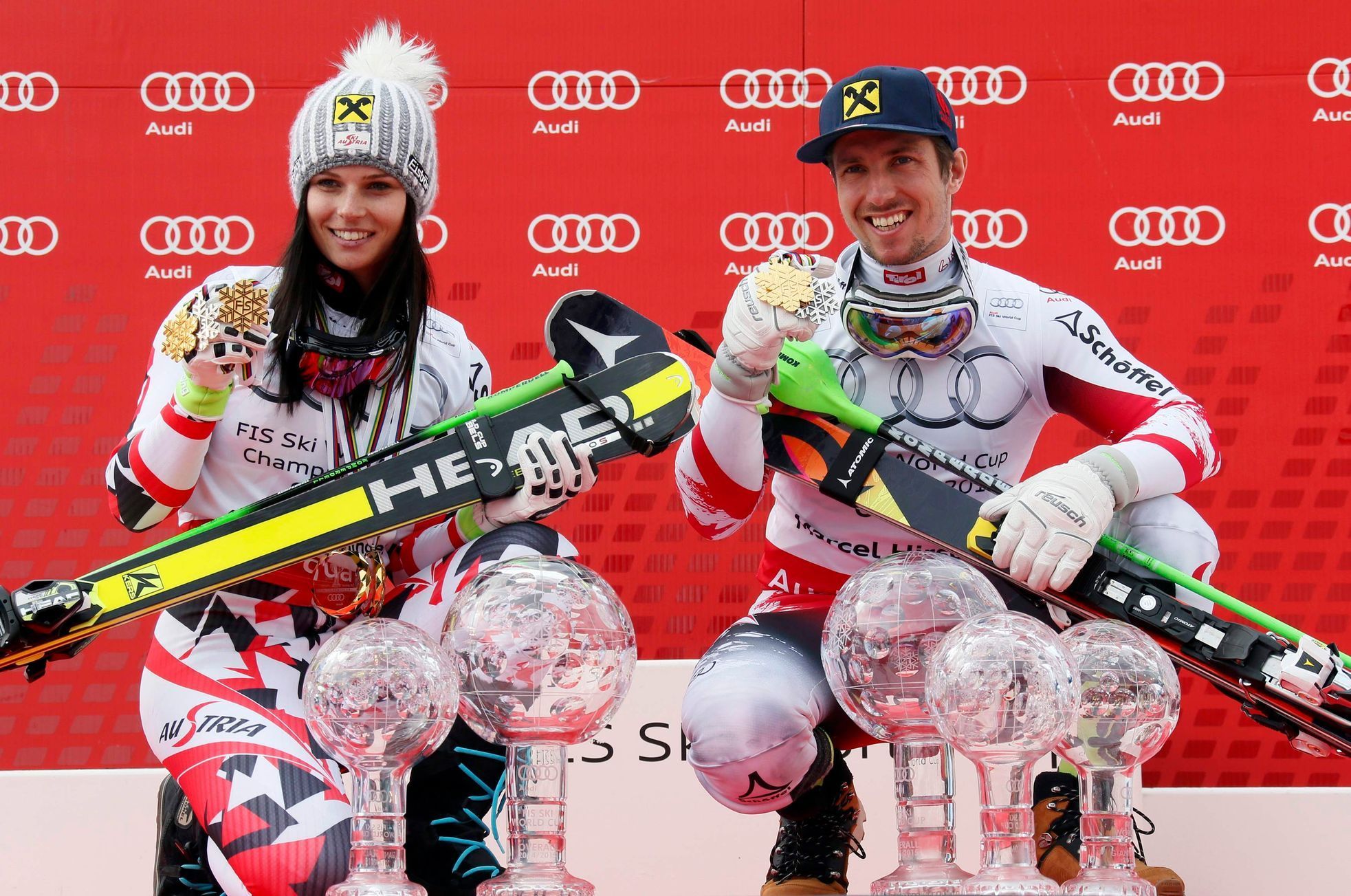 Marcel Hirscher a Anna Fenningerová, šampioni SP 2014/15