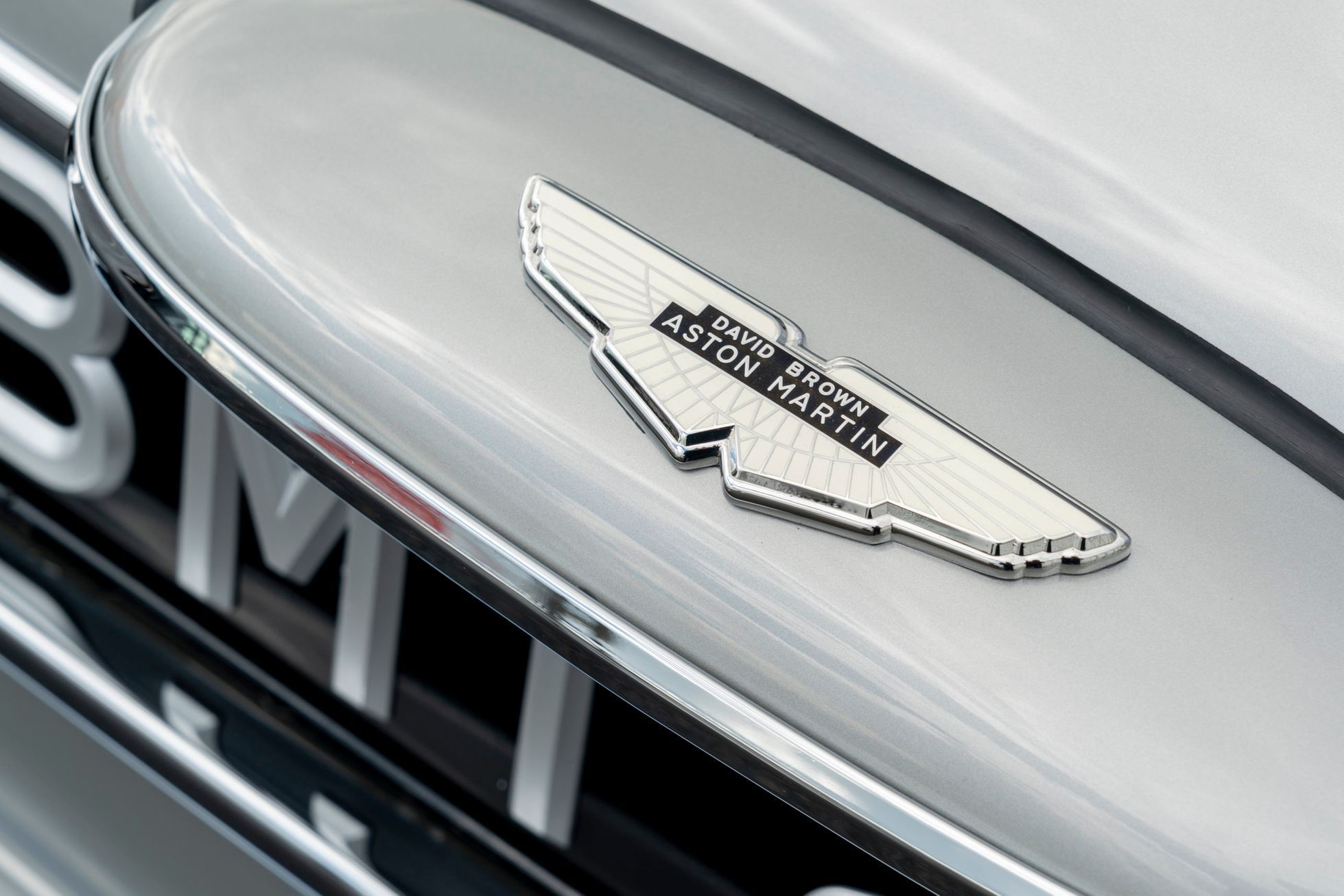 Aston Martin DB5 Bond Continuation