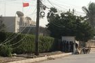 Sebevražedný útok na čínský konzulát v Pákistánu si vyžádal život dvou policistů