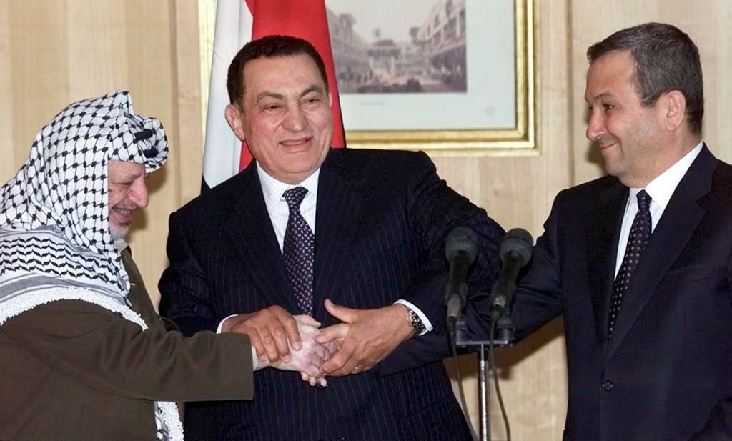 Husní Mubarak a Ehud Barak a Jásir Arafat