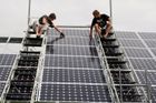 Stát vyšetřuje, jak ČEZ utrácel za solární elektrárny