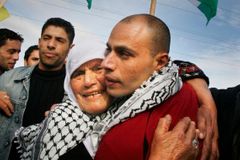 Izrael propustil 429 palestinských vězňů
