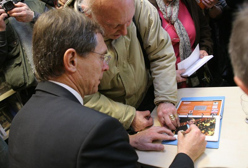 Jan Švejnar na autogramiádě