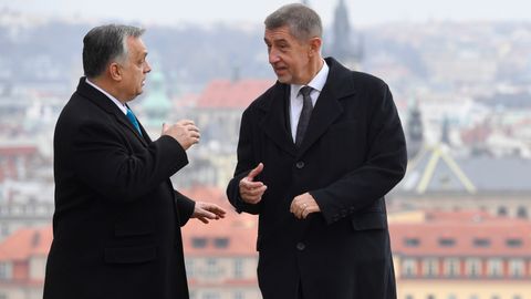 Orbán využívá spojence ve Visegrádu k vlastním cílům