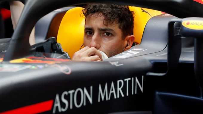 V pátek byl nejrychlejším mužem na městském okruhu v Baku Daniel Ricciardo v Red Bullu.