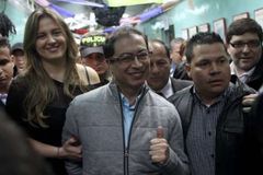 Kolumbijské Bogotě povládne bývalý člen levicové gerily