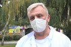 Profesor Urbánek: Varuji před vlnou rakovin a žloutenek. Lidé se bojí chodit k lékaři