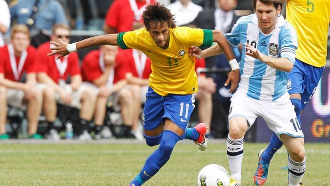 Brazílie se s Argentinou ve finále MS možná potká, ale Neymar u toho určitě nebude. Co Messi?