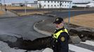 Vesnice Grindavík leží přímo pod islandským vulkánem.