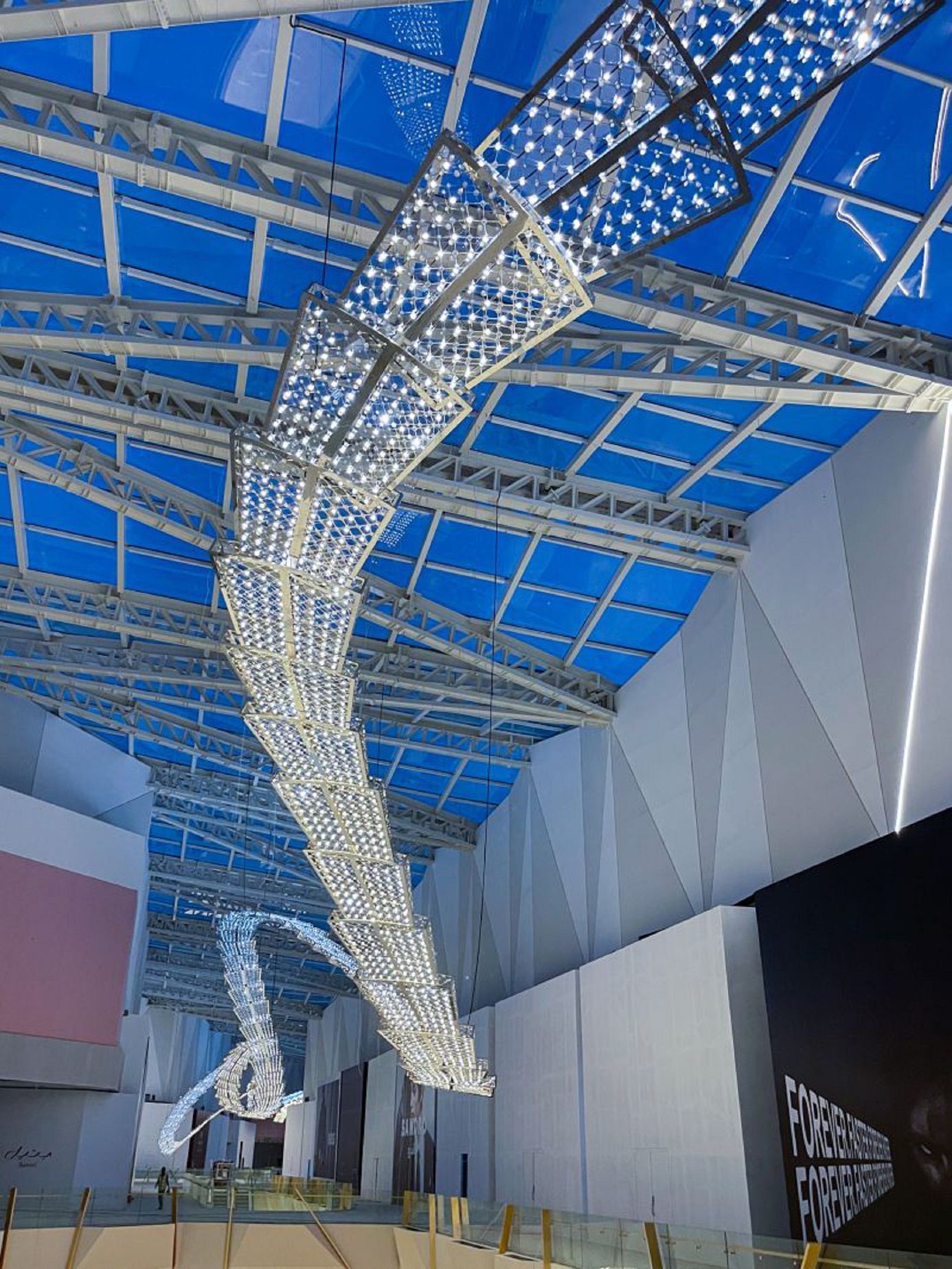 lustr, Crystal Caviar, rekord