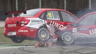 Už letos se do WTCC už poněkolikáté vrátila ruská Lada. Začátek sezony ale ruskému týmu nevyšel. Alexej Dudukalo "taranem" jak vyšitým z boje stíhačů ve druhé světové válce v Monze zlikvidoval svého týmového kolegu James Thompsona.