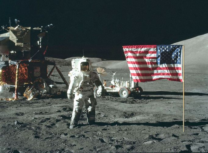 Před 50 lety (7. 12. 1972) byla v USA vypuštěna do vesmíru loď Apollo 17. Jednalo se o zatím poslední expedici na Měsíc. Posádka se vrátila na Zemi dne 19. 12. 1972.