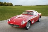 Ferrari 250 měl Belmondo nejprve v ostré verzi Tour de France vyrobené na počest vítězství v letech 1956, 58 a 59.