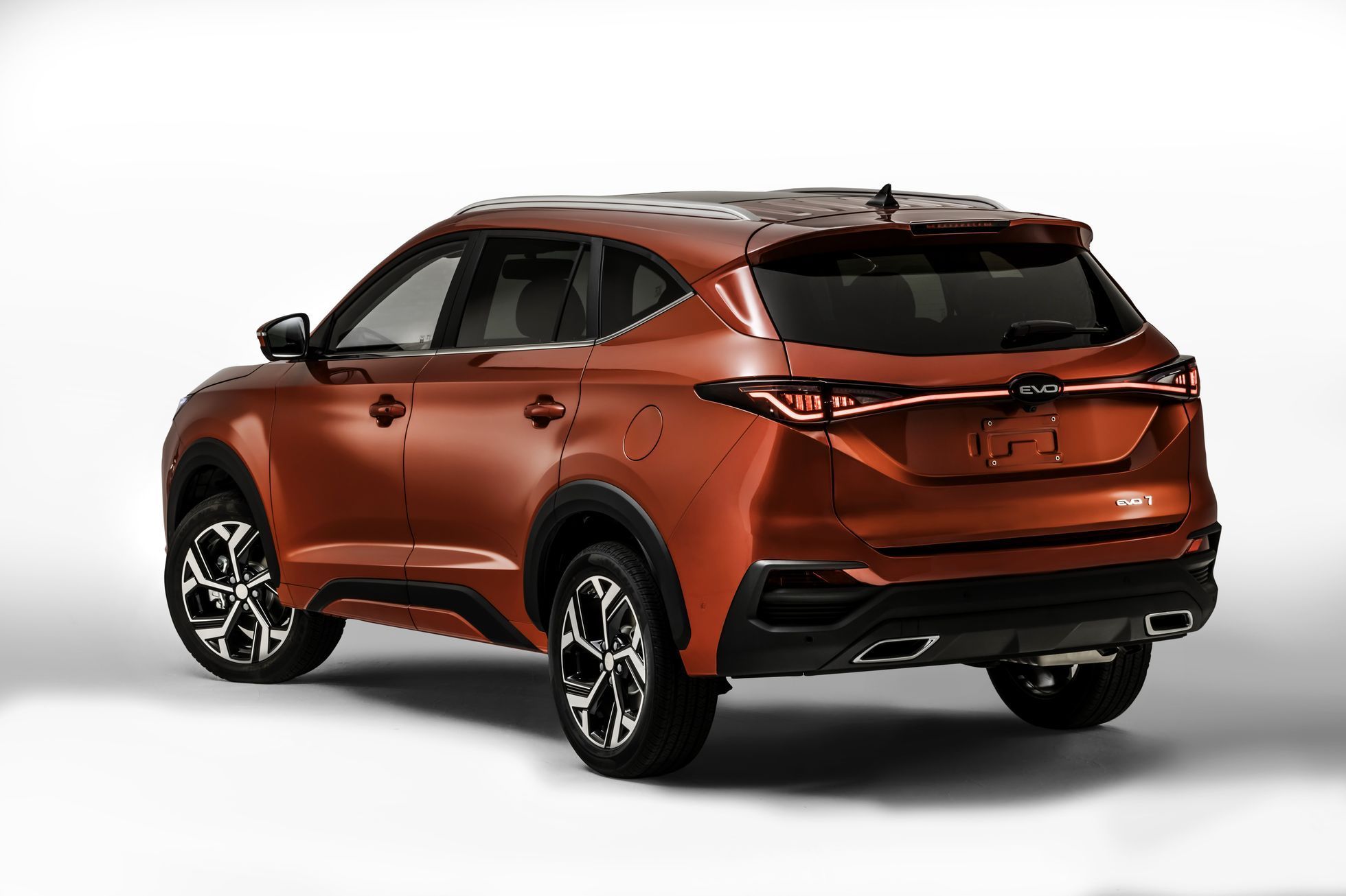 DR Automobiles modely český trh