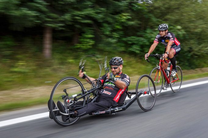 V letošním ročníku čeká na účastníky dlouhý kopec na Petřín se sklonem až 30%. Jde o obrovskou výzvu hlavně pro handicapované účastníky.