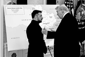 Kšiltovky, gesta a vážné debaty. Projděte si fotografie z jednání v Bílém domě