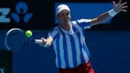 Letošní Australian Open začalo pro české barvy poněkud rozporuplně. Zatímco Tomáš Berdych si na úvod turnaje dle očekávání snadno poradil s Oleksandrem Nedovjesovem ...