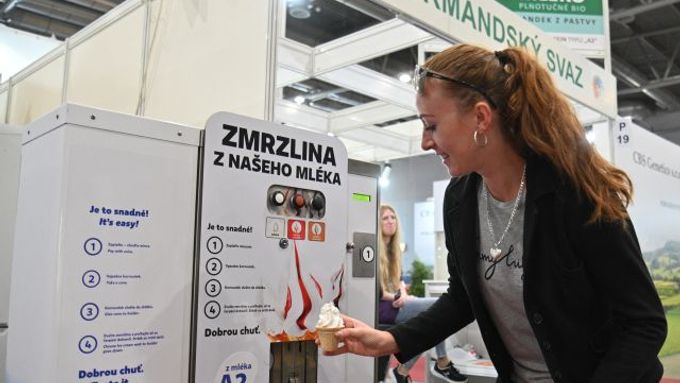 Takzvané A2 mléko je vhodné pro lidi s alergií na mléčnou bílkovinu kasein, v Česku však zatím není běžně dostupné.
