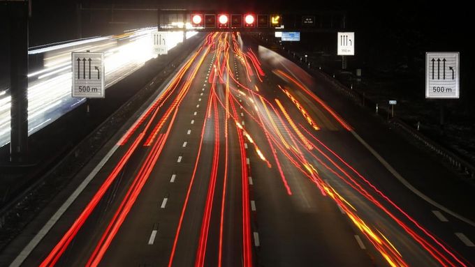 Mýtné na německých dálnicích budou brzy platit i osobní automobily.