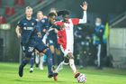 Midtjylland - Slavia 4:1. Opakovaná penalta potopila hosty a postup slaví dánský klub