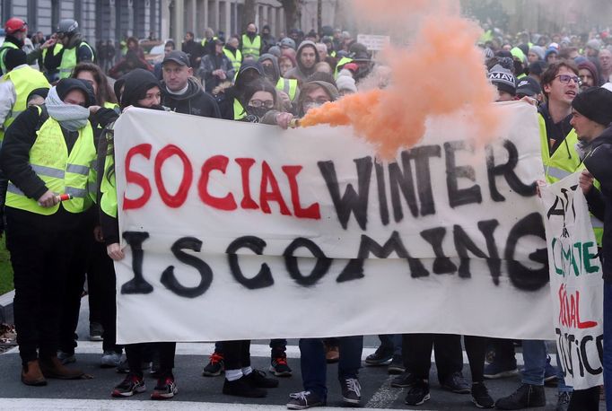 Hnutí žlutých vest inspirovalo také demonstranty v Belgii.