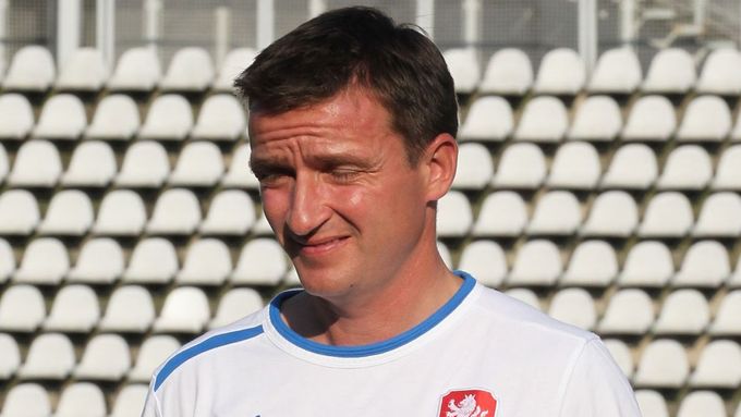 Vladimír Šmicer, po reprezentačním nezdaru další muž na odstřel