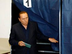 V březnových regionálních volbách Berlusconiho Lid svobod proti všem očekáváním nepropadl