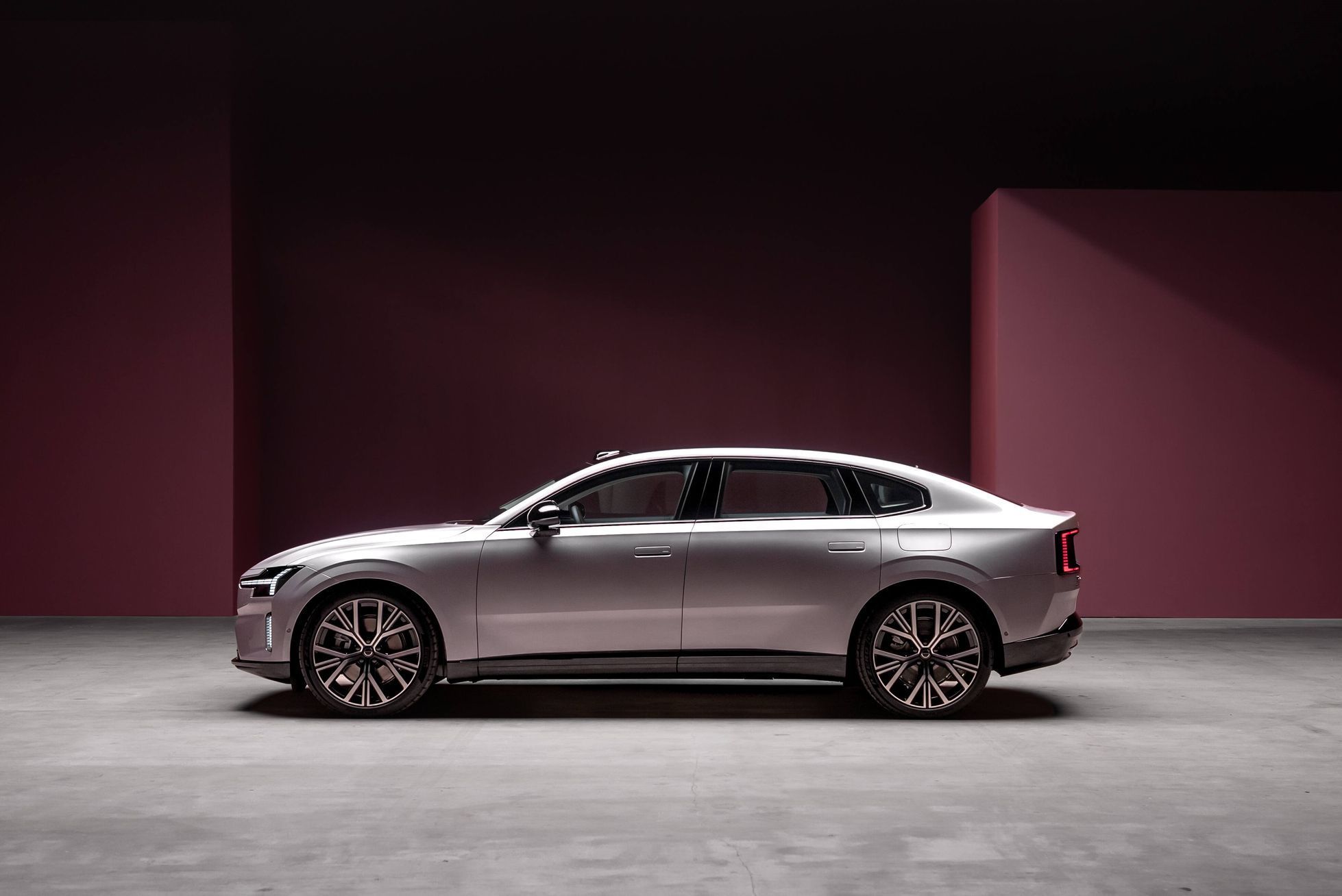 Volvo ES90