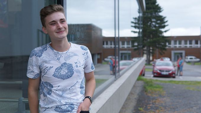 Česko očima šestnáctiletého kluka. Dva roky mapuje krásné stavby, teď vydává bedekr