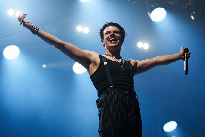 V sobotu na Glastonbury vystoupil také britský zpěvák a rapper Yungblud.